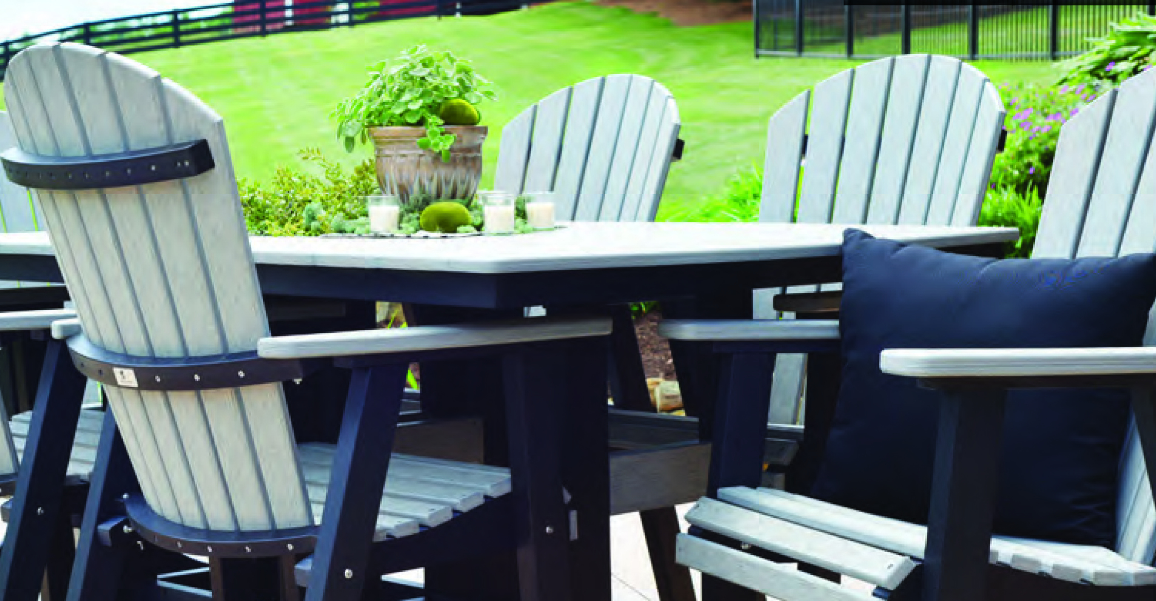 Black-Finish-Table-Chairs