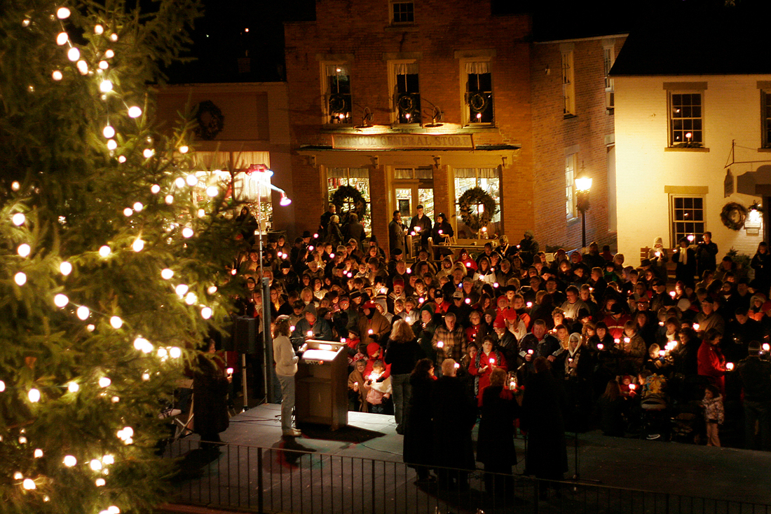 Christmas Candlelightings in Historic Roscoe Village Ohio's Amish Country