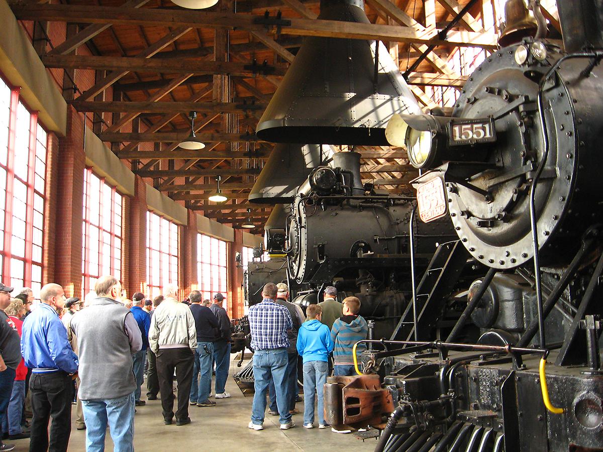 The of the steam engine made travelling фото 119