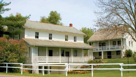 Lighting-in-an-Amish-home-Randy-Mckee