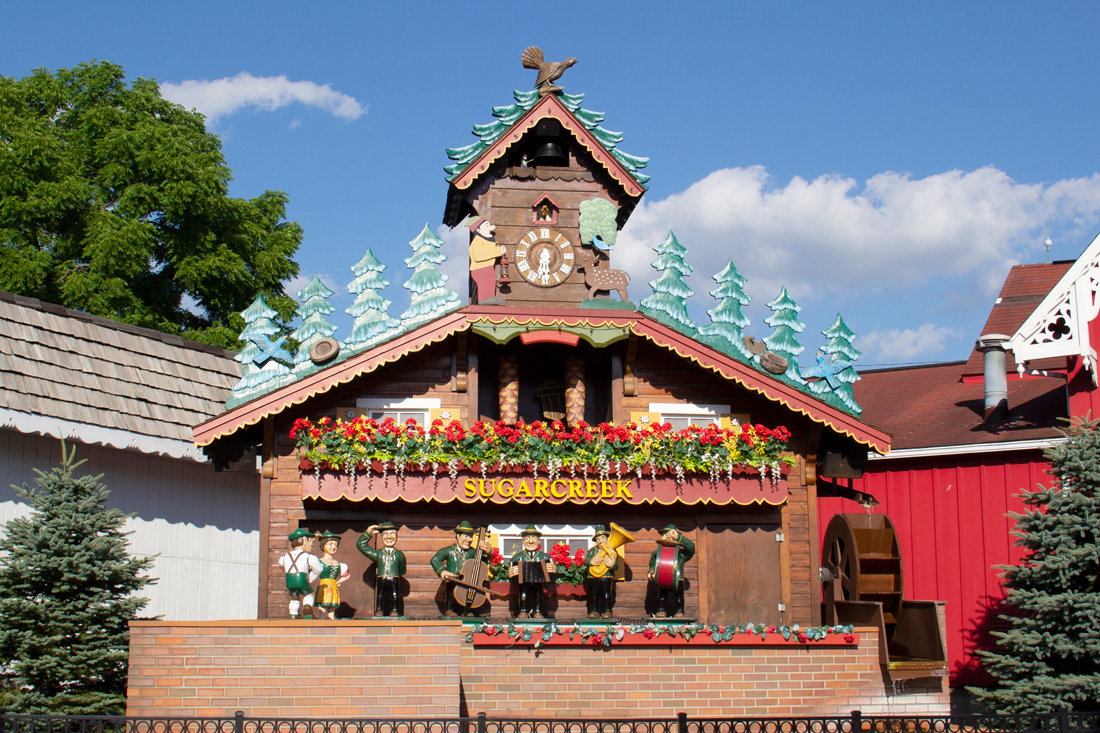 03 Cuckoo Clock Carosel 3